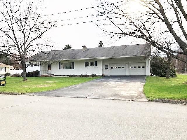 1st image of 29 Crescent Dr