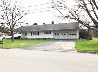 29 Crescent Dr, Wellsville, NY