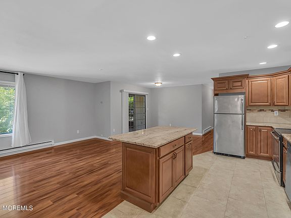 2nd image of 39 Meadow Green Cir Unit F