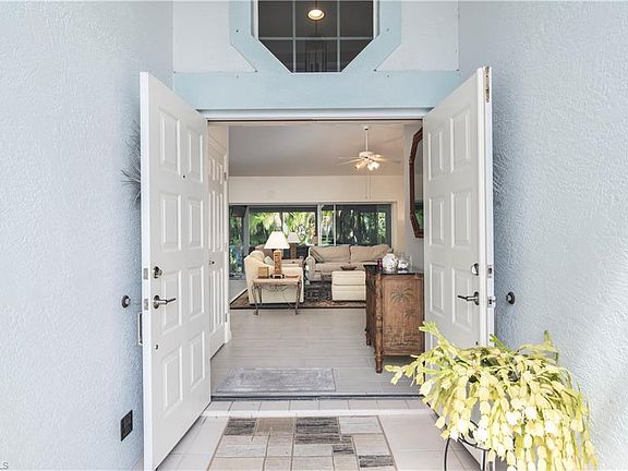 2nd image of 28496 Del Lago WAY