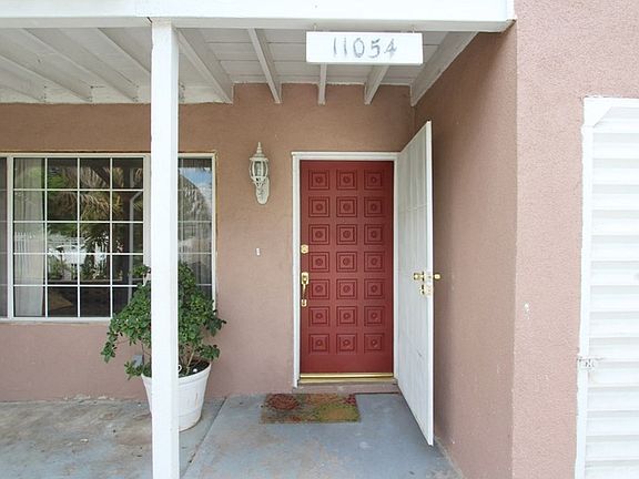 3rd image of 11054 Tiara St