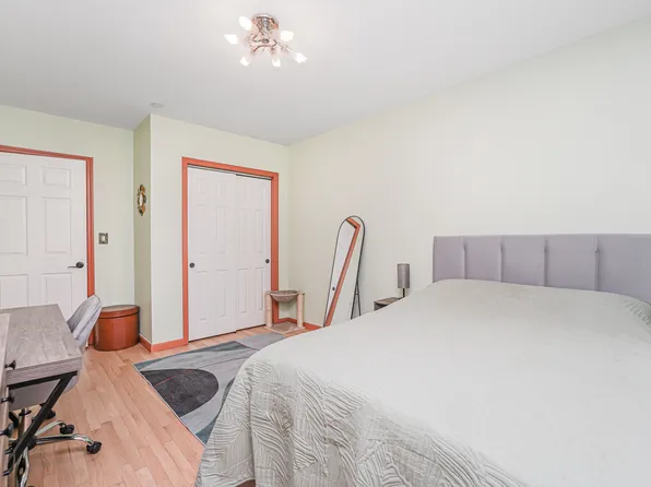 1830 Bath Avenue image 12 of 25