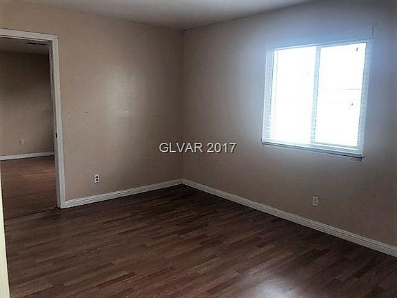 3rd image of 4770 E California Ave