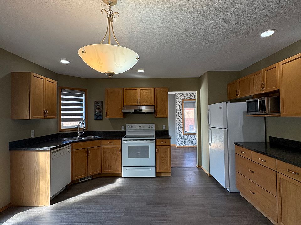 1st image of 164 Strongberg Dr