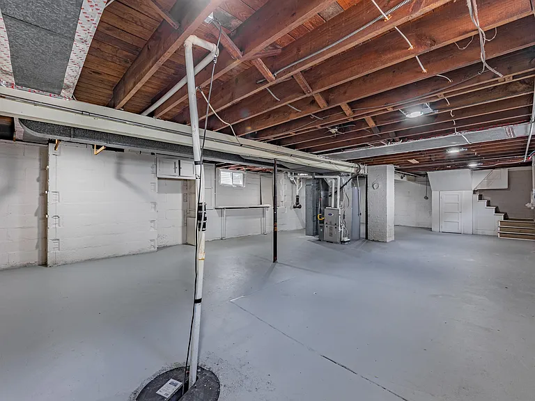 2727 Austin Ave — Photo 24