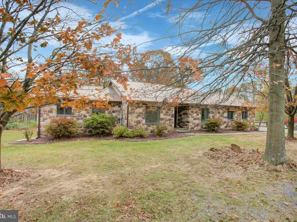 15600 Mountain Green Rd, Spring Run, PA 17262