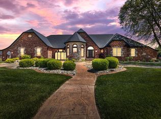 8337 Castle Ridge Dr, Troy, IL 62294