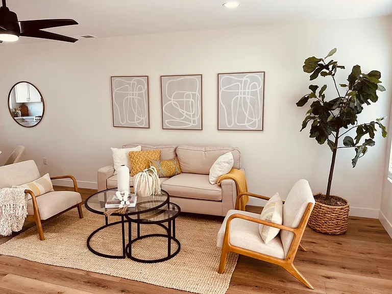 1520 Rolling Hills Dr — Photo 12