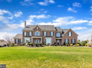 18 Ridgeview Way, Allentown, NJ 08501