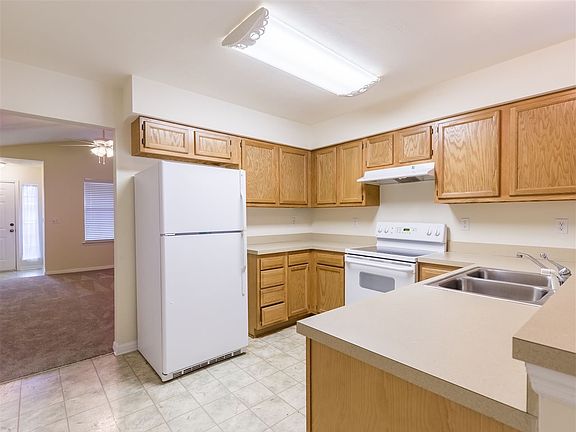 4th image of 3712 NW 26th St
