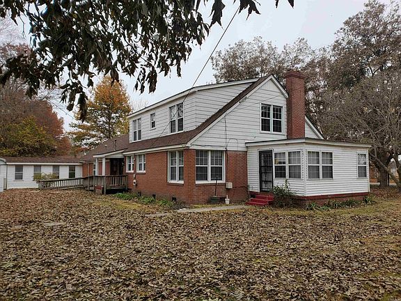 4th image of 681 S Garfield Ave