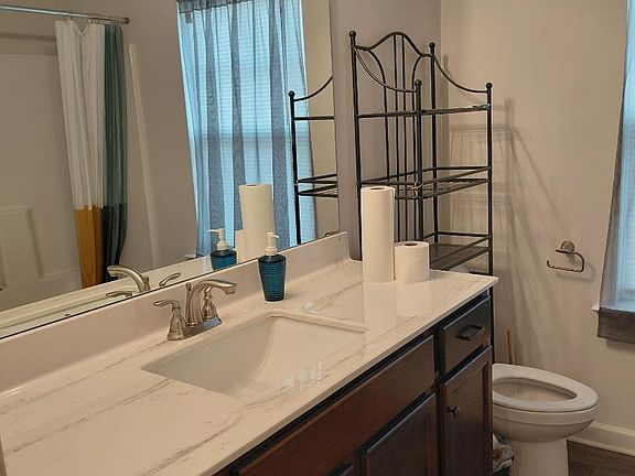 5th image of 4432 Demesne Way