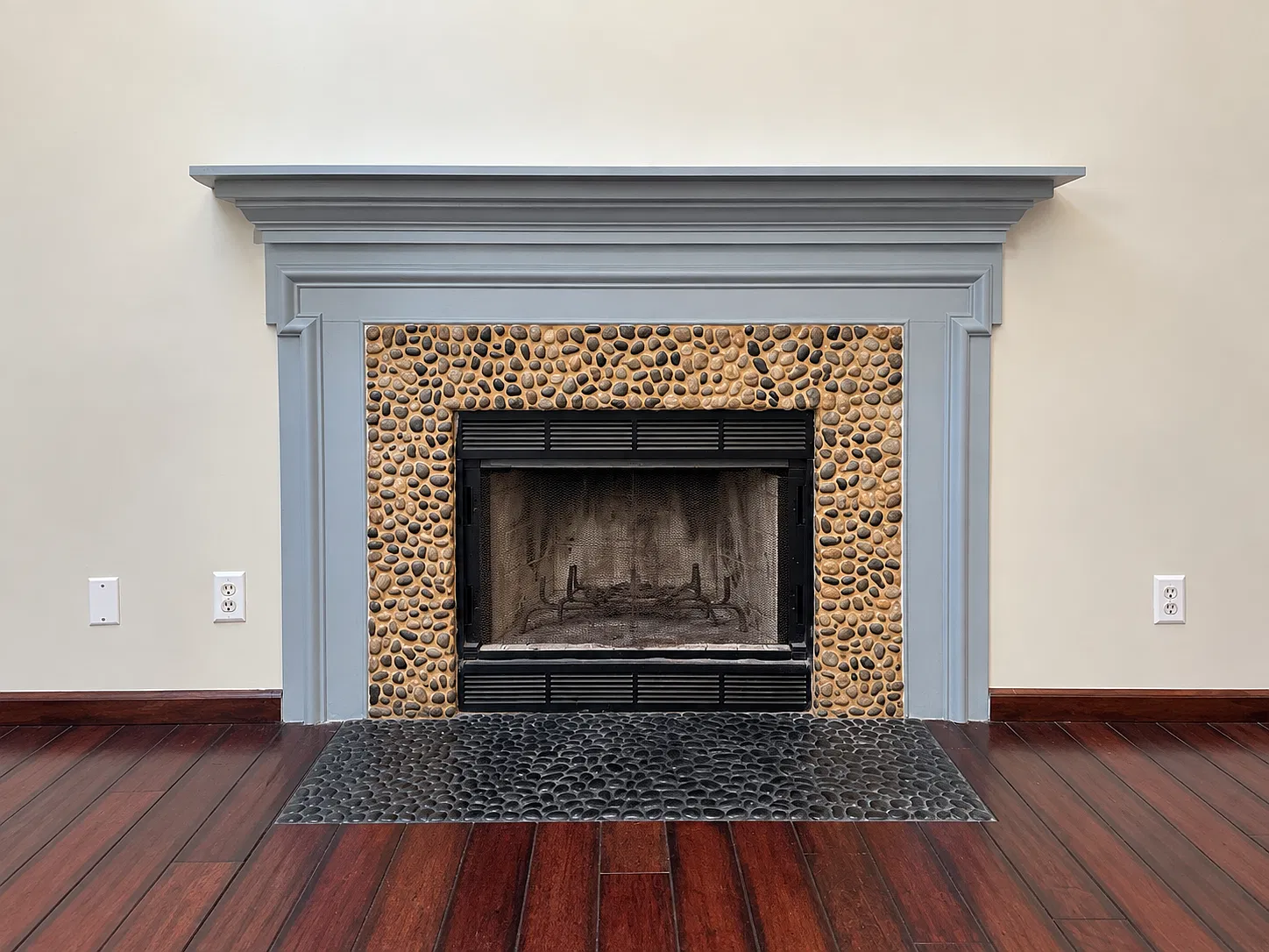 3 bed, 1608 sqft, $2,700 — Photo 4