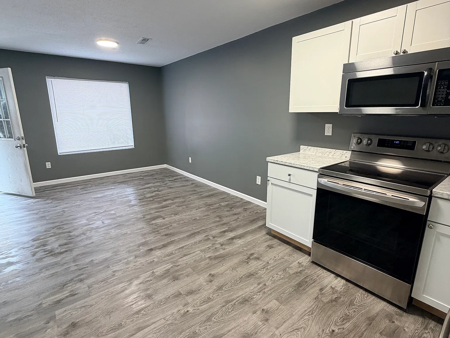 2914 Nameoki Dr — Photo 3