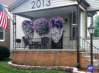 2013 Edwin St, Hamtramck, MI 48212