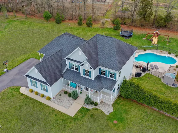 10 Colliers Court, Jackson, NJ 08527