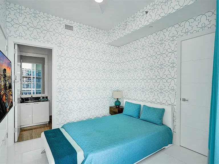 15811 Collins Ave #3302 — Photo 38