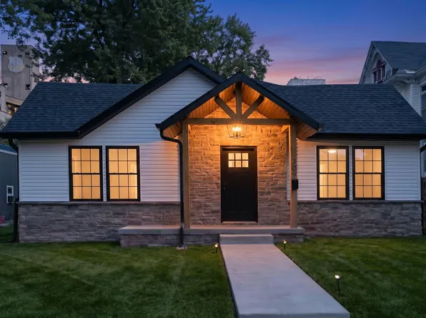 309 W Locust Street, Aurora, MO 65605