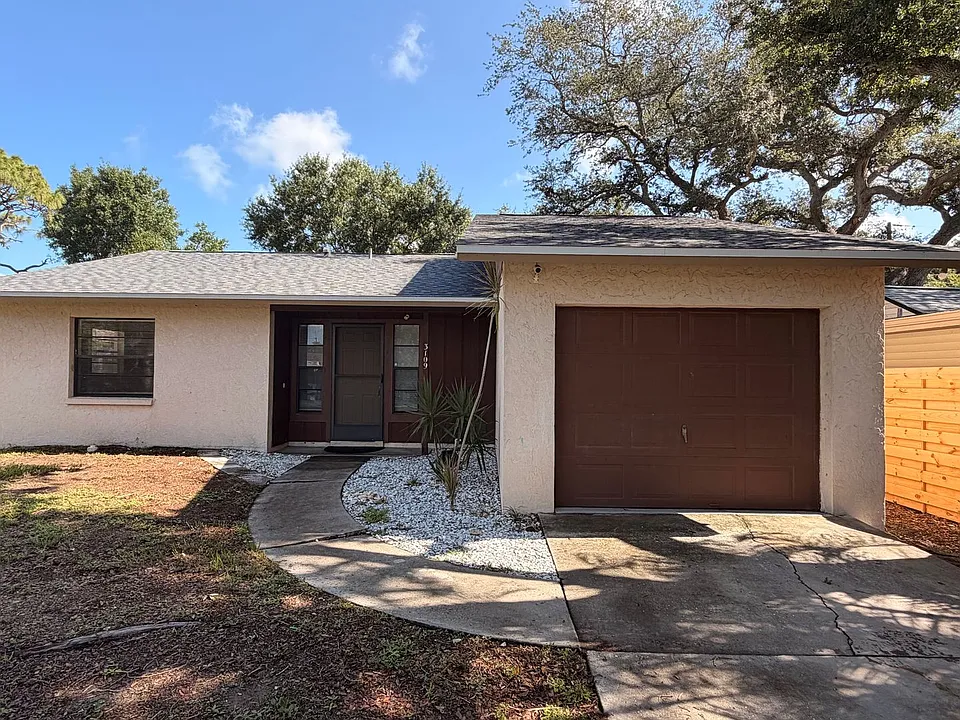 3109 Elmer St