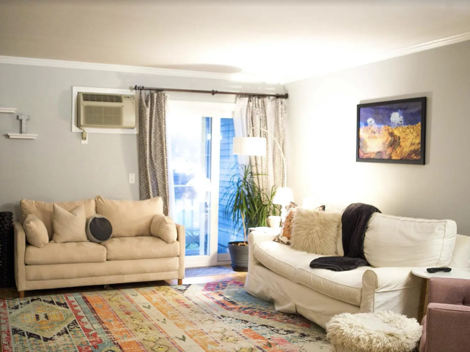 2 bed, 1050 sqft, $2,400 — Photo 2