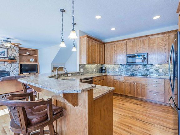 5th image of 19363 Canby Ct