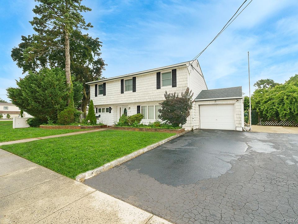 1st image of 195 N Albany Avenue