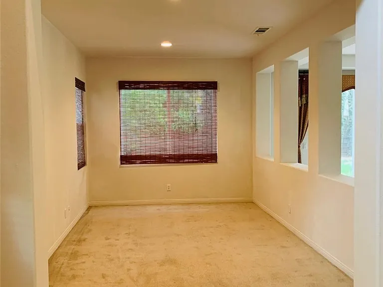 7638 Stonegate Dr — Photo 5