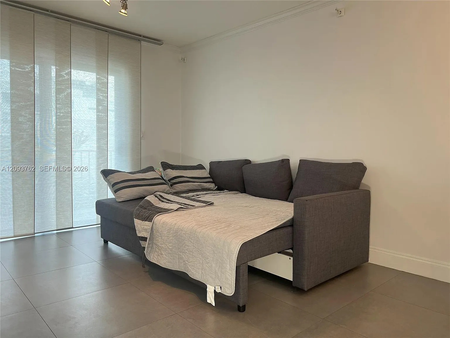 Washington Square Condo — Photo 4