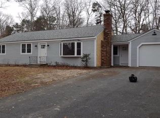 22 Cambridge Dr, Mashpee, MA 02649
