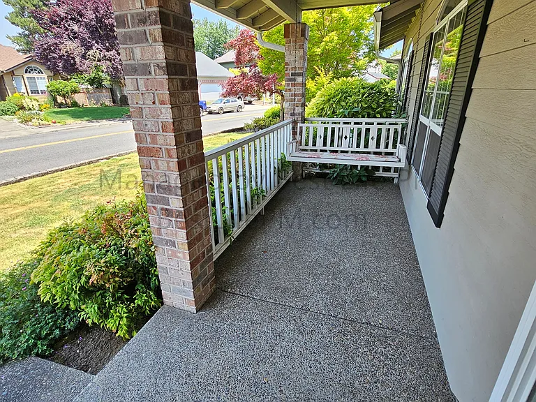 17482 NW Fieldstone Dr — Photo 2