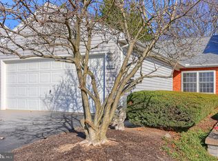 1041 Pond Ridge Dr, Harrisburg, PA 17111