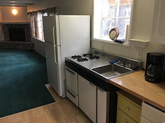 4th image of 307 Emerald Dr