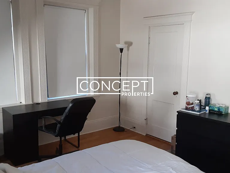 75 Longwood Ave #2R — Photo 15
