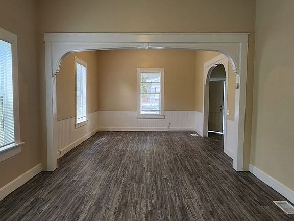 2nd image of 2911 N 18th St