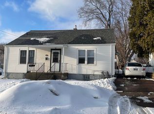 1304 E 4th St, Sioux Falls, SD 57103