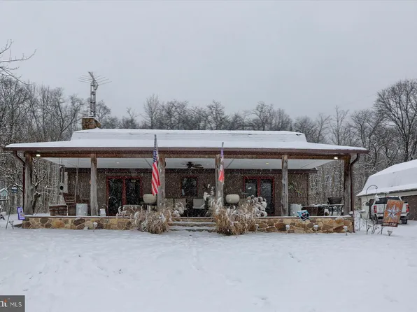 1214 Mountain Rd, Newburg, PA 17240