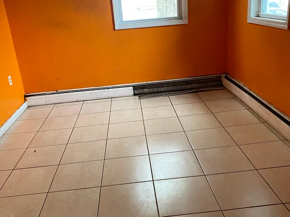 2490 Vauxhall Rd, Union, NJ 07083
