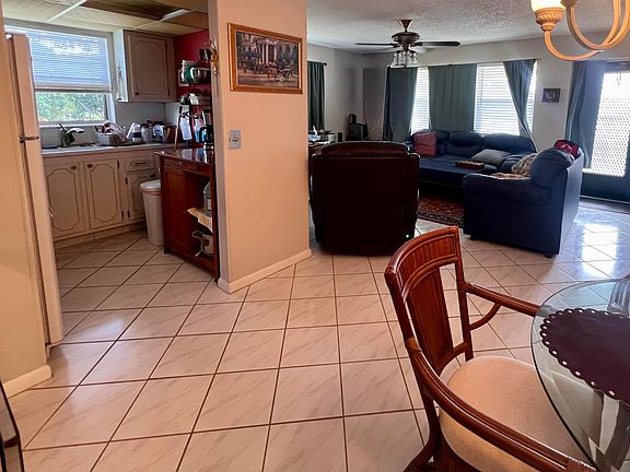 3rd image of 120 Sussex F