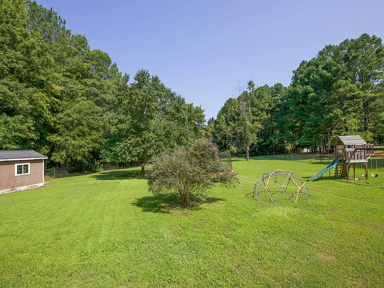 184 Olde Farm Rd — Photo 46