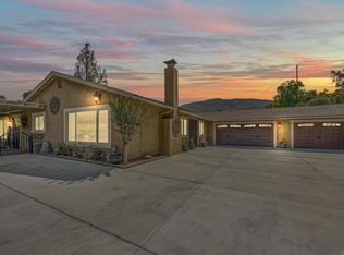 3006 N Victoria Dr, Alpine, CA 91901