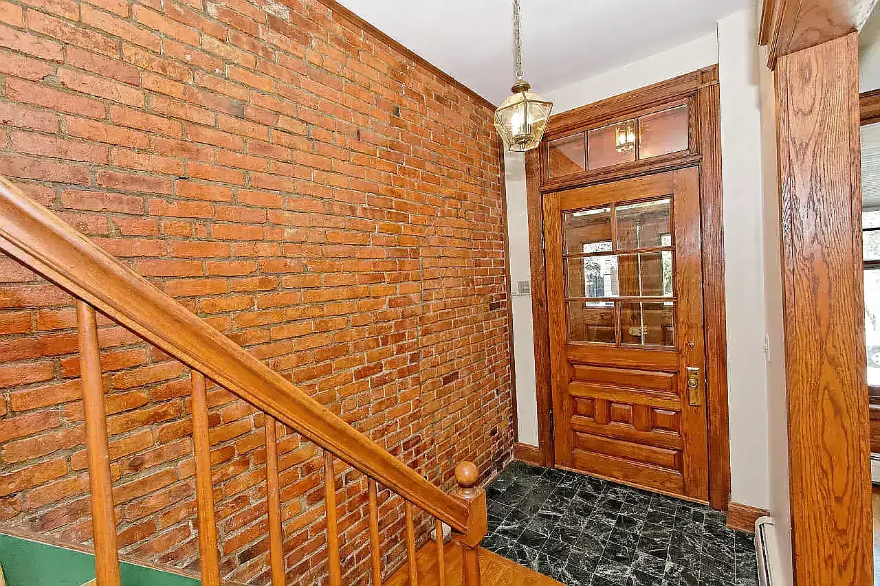 3 bed, 1.5 bath, 1530 sqft, $2,500 — Photo 2