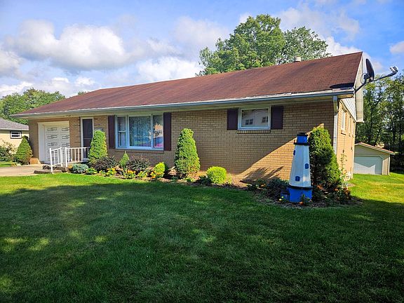 2nd image of 15 Elm Dr