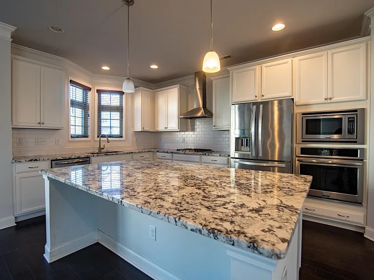 315 View Dr — Photo 16