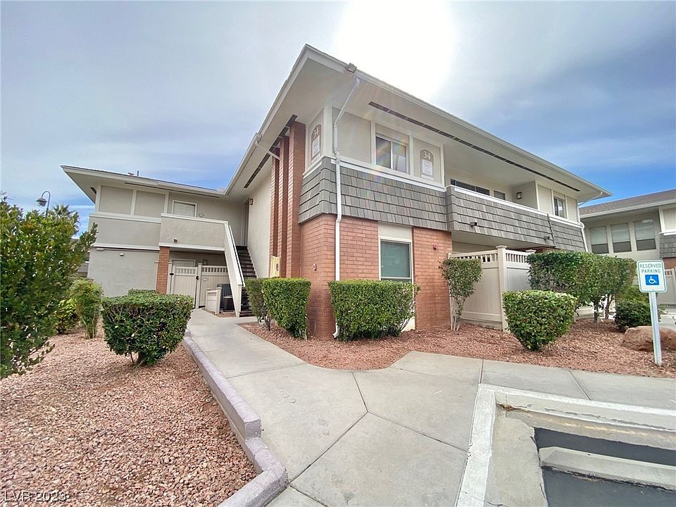 1st image of 723 Oakmont Ave Unit 3402