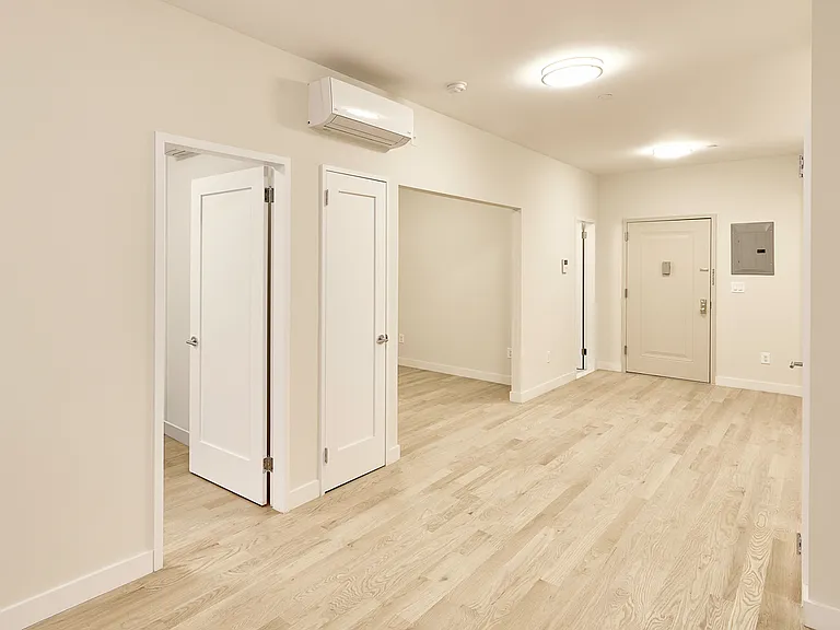 787 Saint Nicholas Ave #4B — Photo 4