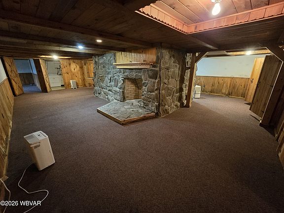 5th image of 15 Stone Ridge Ln