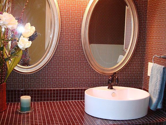 Stylish and sophisticated master bath