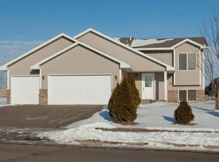 2130 Joes Lake Rd, Cambridge, MN 55008