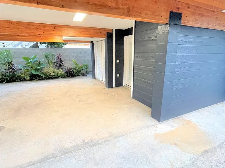 3036 Monsarrat Ave — Photo 2