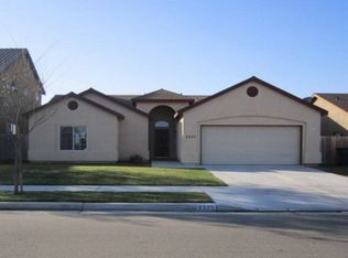 2225 W Wren Ave, Visalia, CA 93291